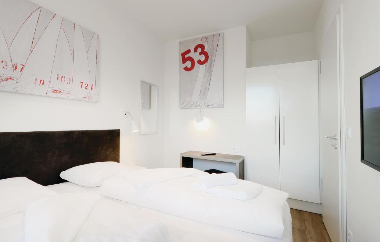 Lovely Apartment In Luebeck Travemuende With Wifi エクステリア 写真